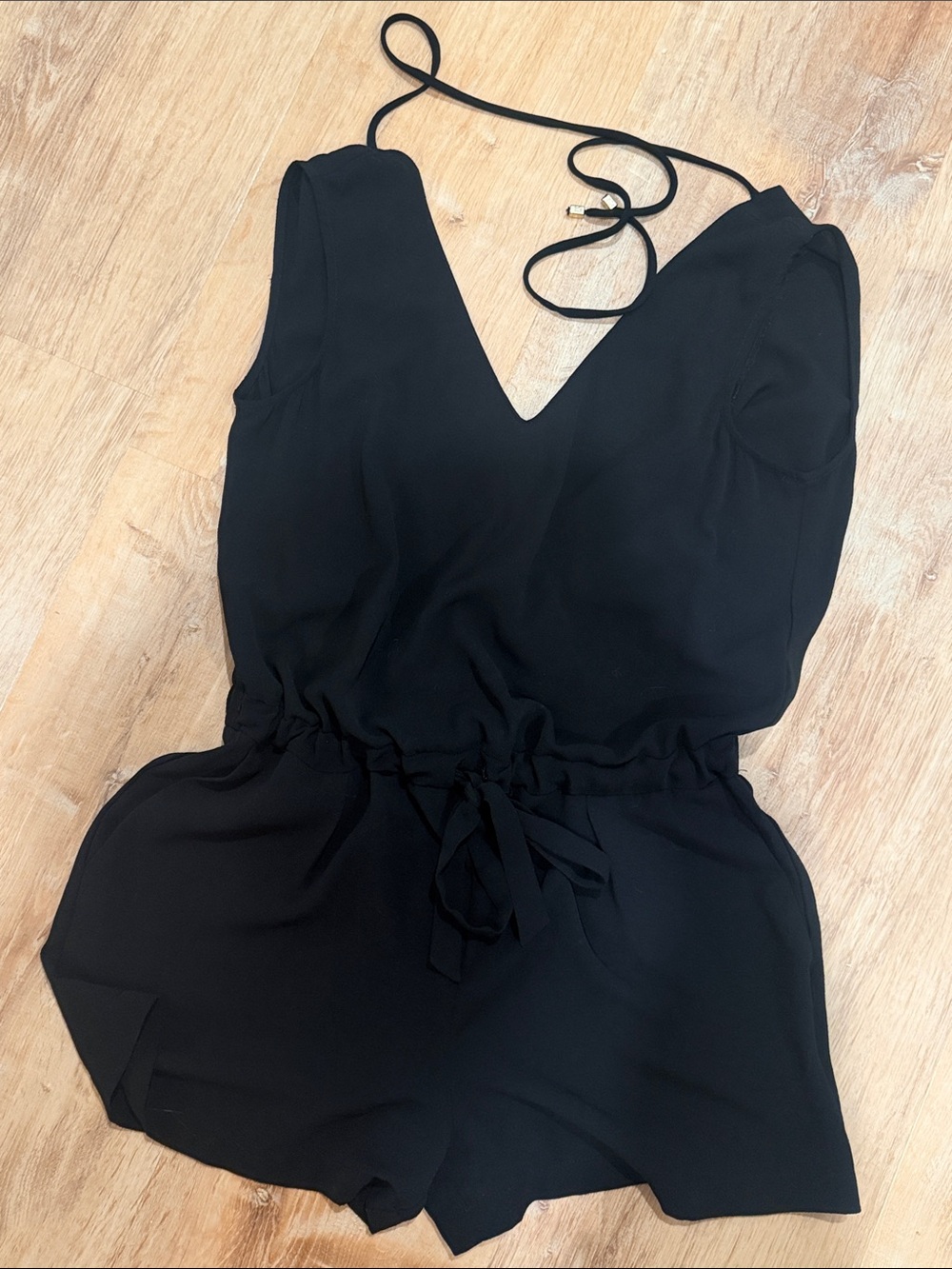 *Like New* Zara Women’s Black V-Neck Tie-Waist and Tie-Back Romper
